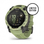 Instinct 3 – 50 mm, AMOLED p�fr�nyz�ld, szilikon sz�jjal